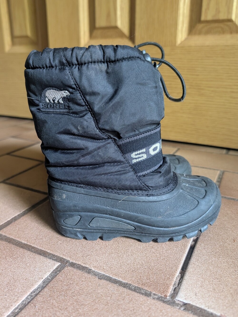 Sorel Kids' Black Snow Boots Size 10c Warm Winter Easy Close Unisex